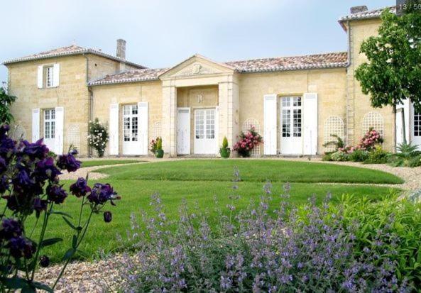 Chateau Belles Graves Bed and Breakfast Pomérols Εξωτερικό φωτογραφία